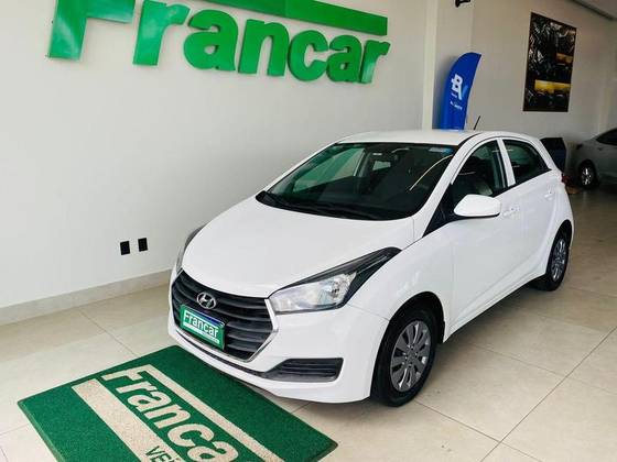 HYUNDAI HB20 1.0 COMFORT 12V FLEX 4P MANUAL HYUNDAI HB20 1.0 COMFORT 12V FLEX 4P MANUAL